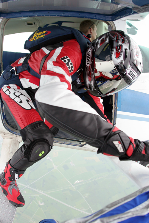 Yamaha-skydiving-